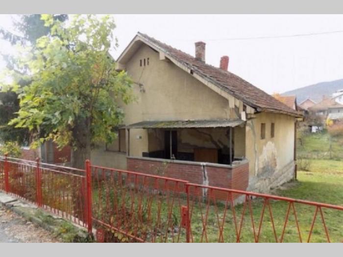 kuća u aranđelovcu centar, zućin parkić besplatni mali oglasi