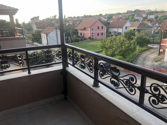 prodajem stanove železnik besplatni mali oglasi