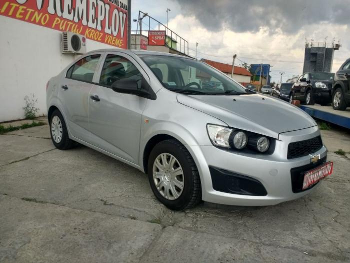 chevrolet aveo 1 2ils besplatni mali oglasi