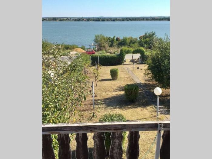 vikendica na samoj obali dunava besplatni mali oglasi