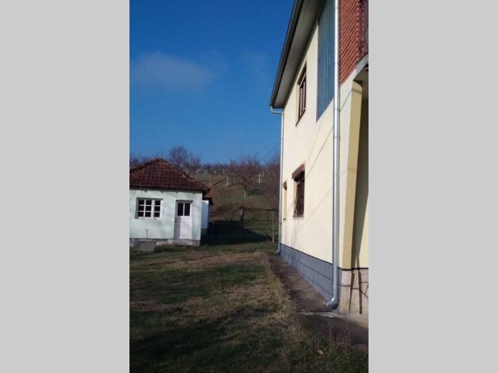 kuća na prodaju kraljevo (ziča) besplatni mali oglasi