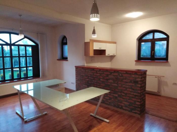 poslovni prostor 100m2 kluz besplatni mali oglasi