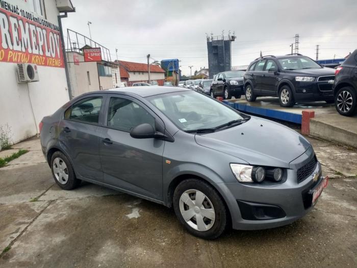 chevrolet aveo 1 2ils besplatni mali oglasi