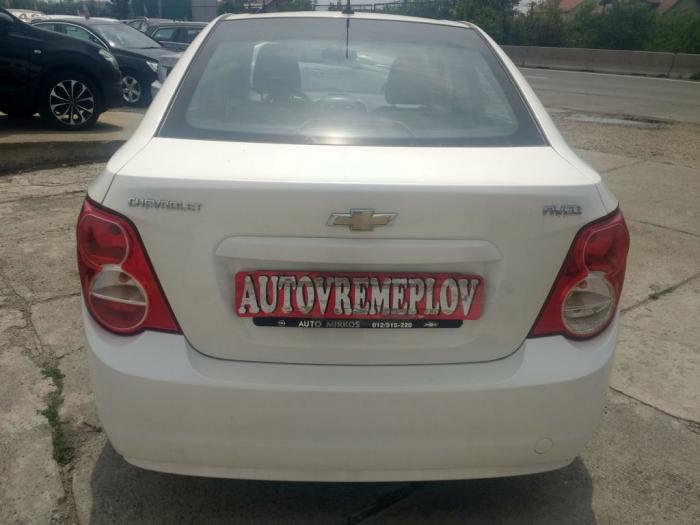 chevrolet aveo 1 2lt besplatni mali oglasi