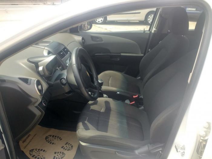 chevrolet aveo 1 2lt besplatni mali oglasi