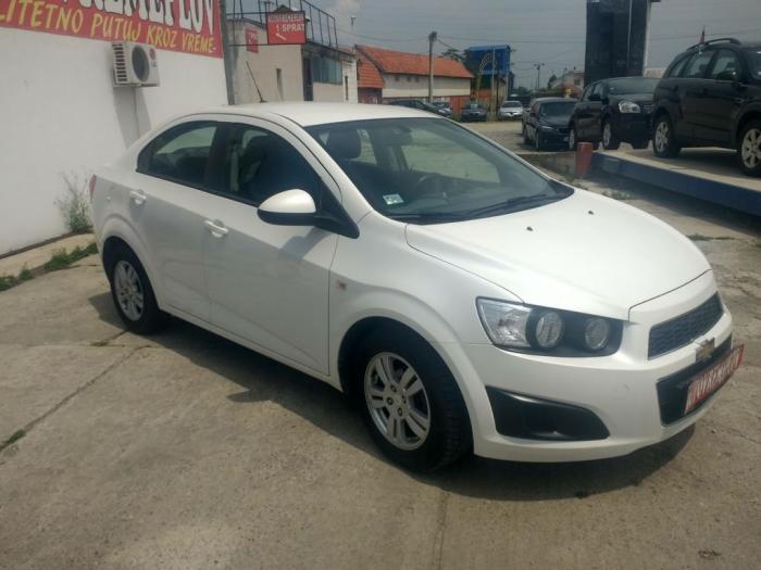 chevrolet aveo 1 2lt besplatni mali oglasi