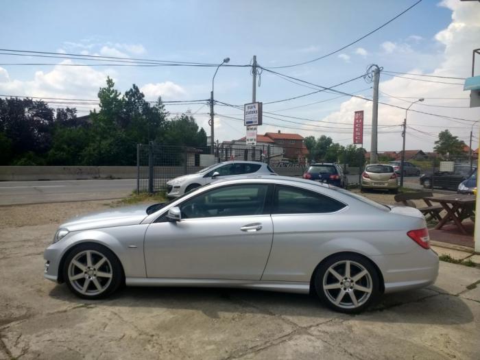 mercedes benz c 180 besplatni mali oglasi