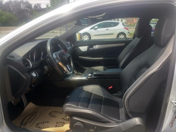 mercedes benz c 180 besplatni mali oglasi