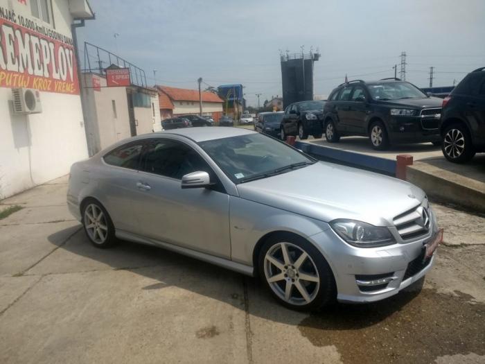 mercedes benz c 180 besplatni mali oglasi
