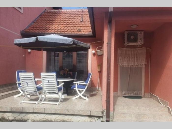 dve kuće u somboru besplatni mali oglasi