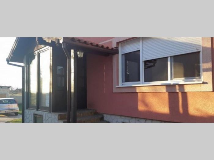 dve kuće u somboru besplatni mali oglasi