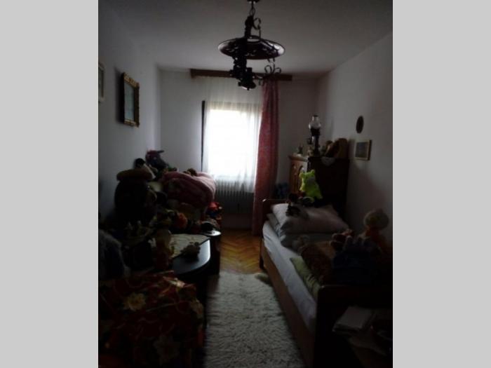 luksuzna kuća na umčarima beograd besplatni mali oglasi