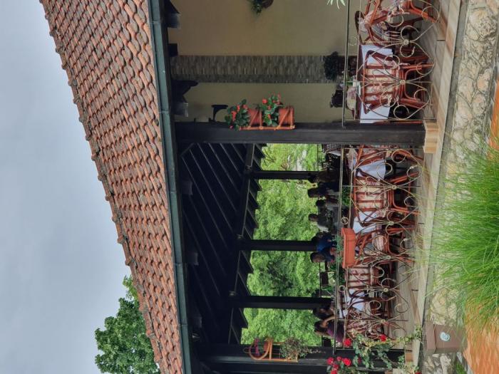 atos (srebrno jezero) vila, restoran i bazen besplatni mali oglasi