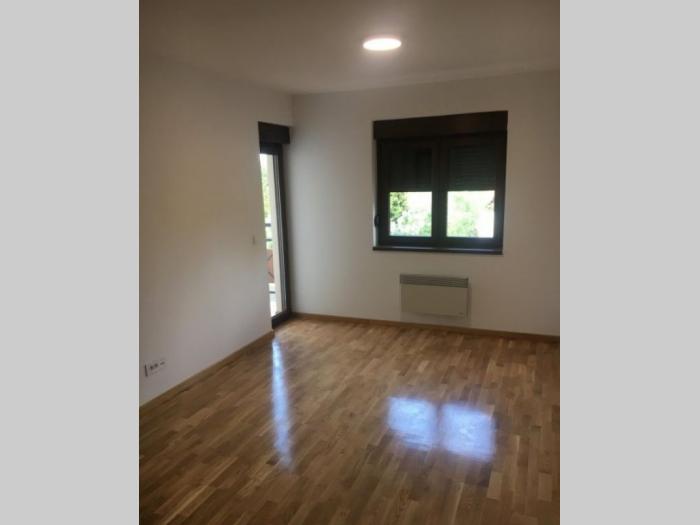 apartmani zlatibor lux besplatni mali oglasi
