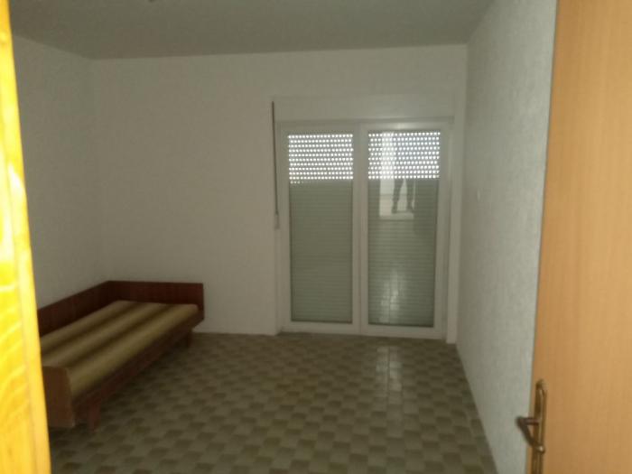 kuča u sutomoru prodaja besplatni mali oglasi