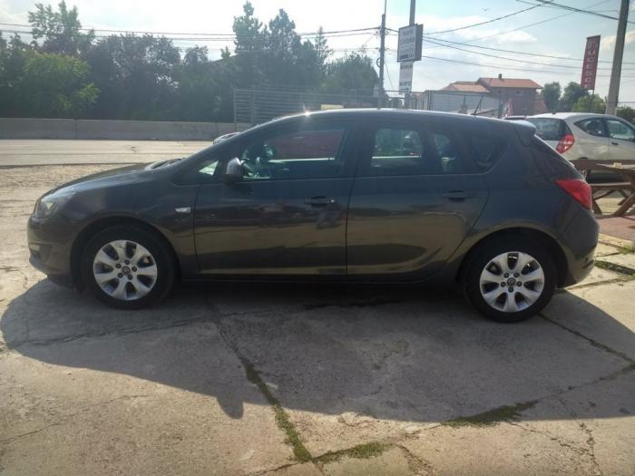 opel astra j 1 7cdti besplatni mali oglasi