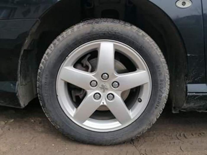 peugeot 407 2004 god besplatni mali oglasi