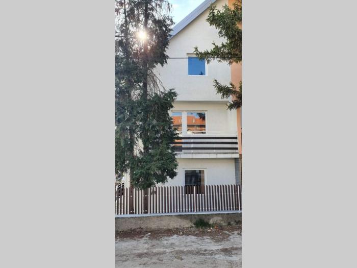 prodajem kuću u kaluđerici besplatni mali oglasi