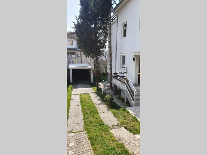 prodajem kuću u kaluđerici besplatni mali oglasi