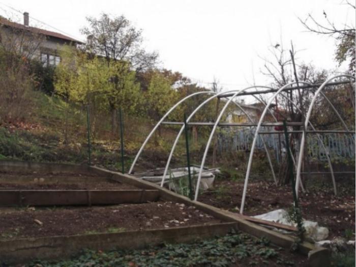 prodajem kuću u užicu, hitno i povoljno besplatni mali oglasi