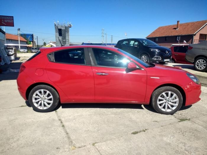 alfa romeo giulietta 2 0jtd besplatni mali oglasi
