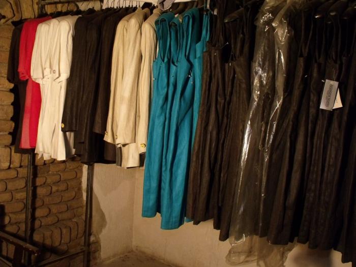 rasprodaja garderobe na veliko ili malo besplatni mali oglasi