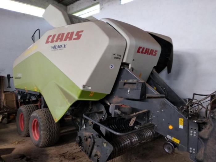 prodajem presu za baliranje slame class 3400 big baler besplatni mali oglasi