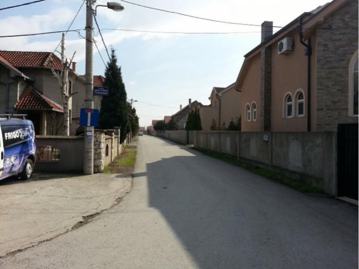 plac borča, centar 1 besplatni mali oglasi
