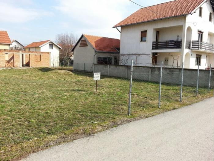 plac borča, centar 1 besplatni mali oglasi
