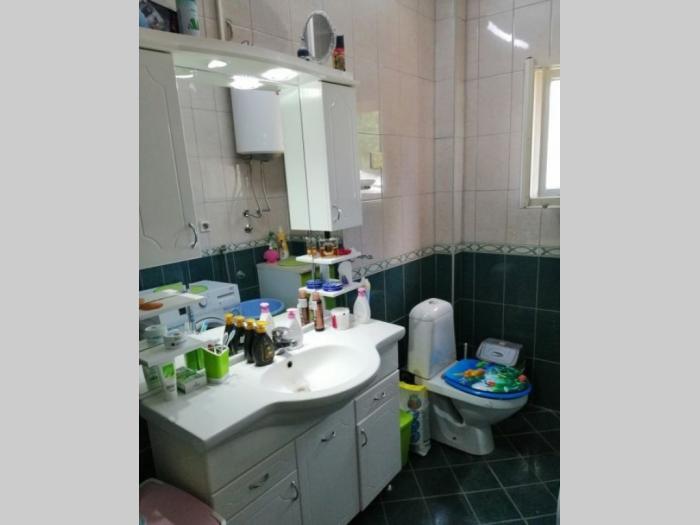 dve kuće u bariču, 100m2 i 40m2 besplatni mali oglasi