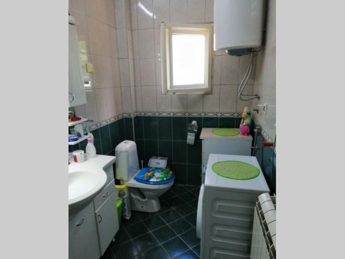 dve kuće u bariču, 100m2 i 40m2 besplatni mali oglasi