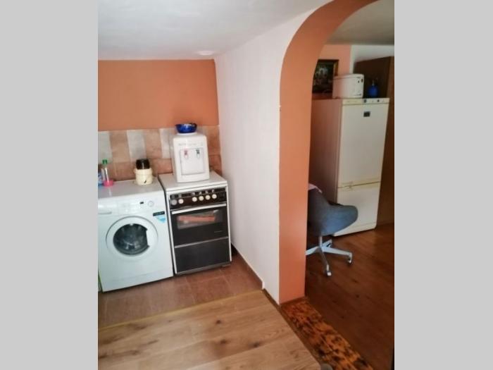 dve kuće u bariču, 100m2 i 40m2 besplatni mali oglasi