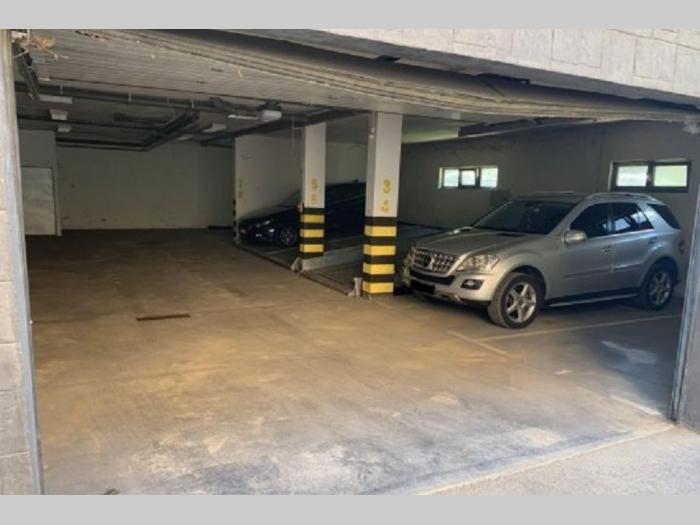 izdajem garažno mesto na lekinom brdu besplatni mali oglasi
