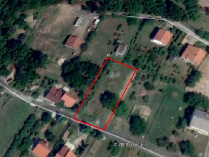plac u lipovici (trebež) besplatni mali oglasi
