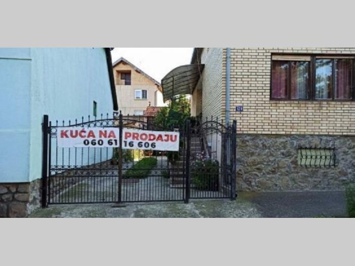 kuća u sremskim karlovcima besplatni mali oglasi