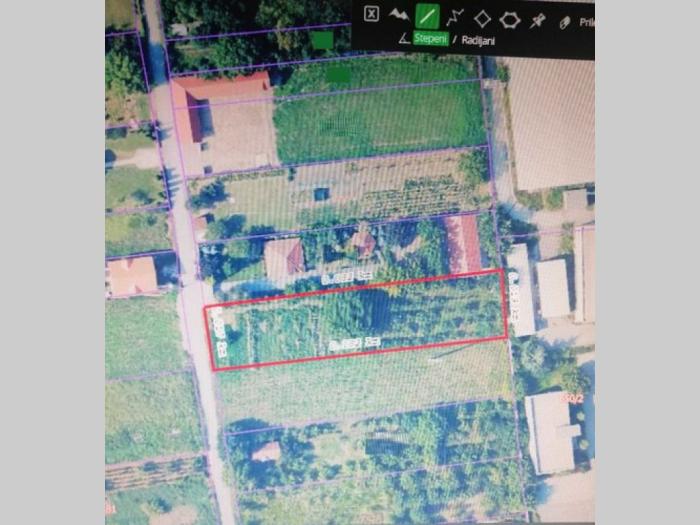 prodajem 14,74 ari građevinskog zemljišta u surčinu besplatni mali oglasi