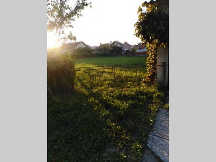 prodajem kuću u aranđelovcu, 1 km od centra i 14,5 ari placa besplatni mali oglasi