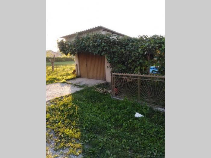 prodajem kuću u aranđelovcu, 1 km od centra i 14,5 ari placa besplatni mali oglasi