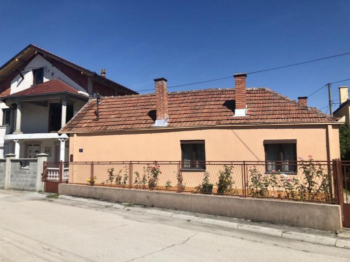 prodajem kuću u čačku besplatni mali oglasi