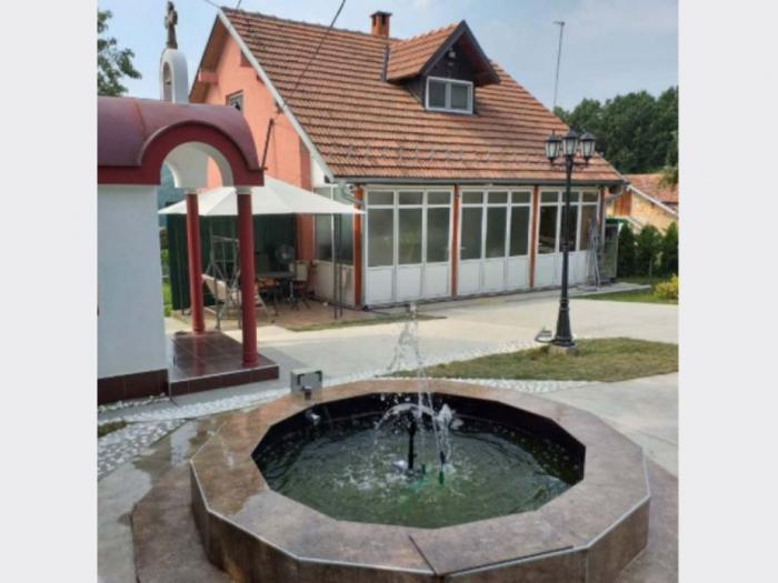 vikendica kragujevac teferic,kuća 115m2,plac 6,7ari besplatni mali oglasi