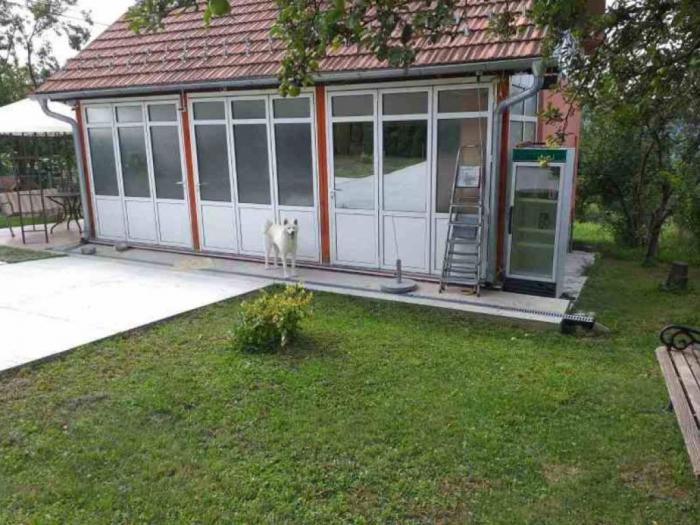 vikendica kragujevac teferic,kuća 115m2,plac 6,7ari besplatni mali oglasi