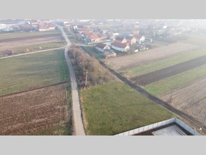 prodajem placeve u boljevcima surčin besplatni mali oglasi