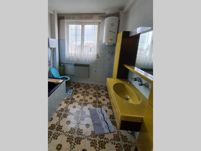 kuća sa poslovnim objektom u inđiji prodaja besplatni mali oglasi