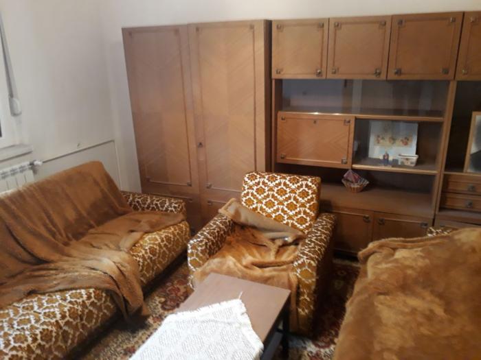 karaburma, 175m2 garaža 39m2 besplatni mali oglasi