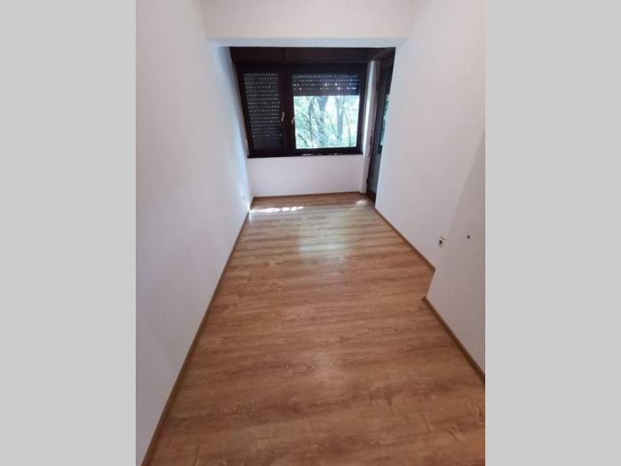 prodaja stana u centru debeljače, 56 kvadrata besplatni mali oglasi