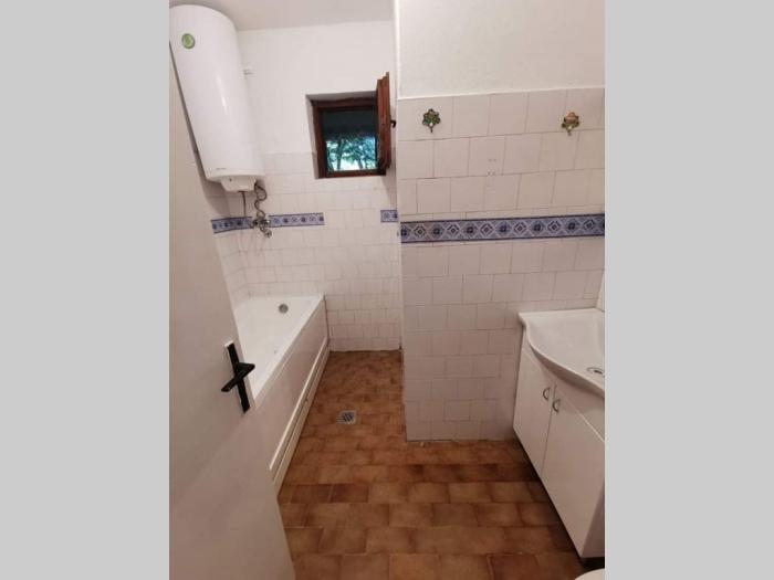 prodaja stana u centru debeljače, 56 kvadrata besplatni mali oglasi