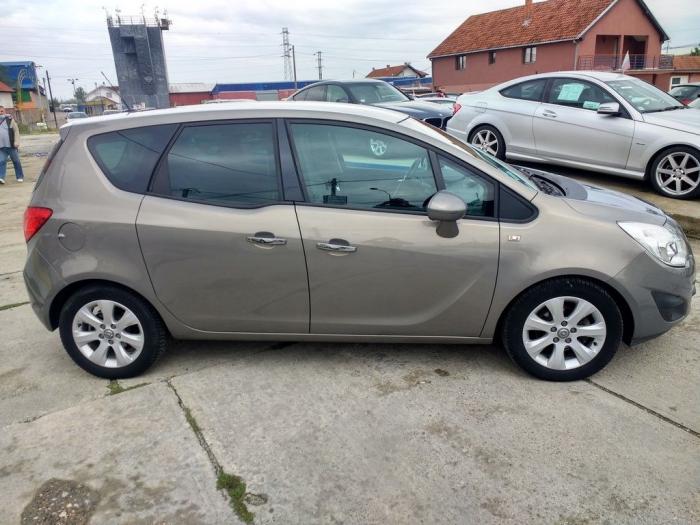 opel meriva 1 3 cdti besplatni mali oglasi