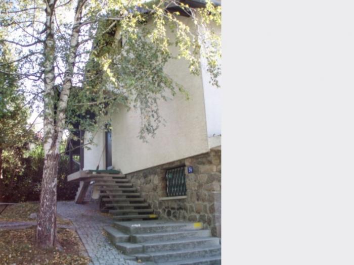 kuča sremskoj kamenici (čardak) besplatni mali oglasi