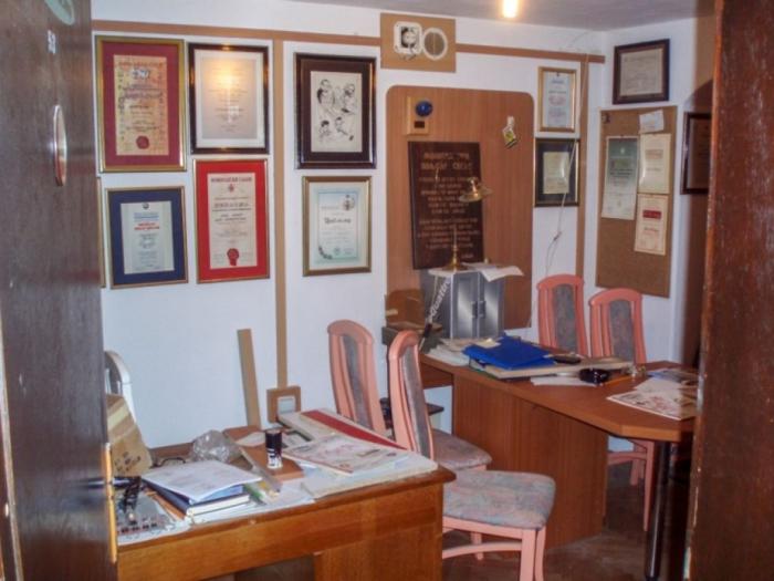 kuča sremskoj kamenici (čardak) besplatni mali oglasi