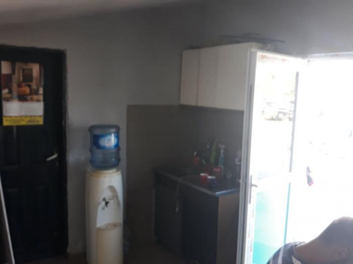 za izdavanje oko 300 m2 sa kancelarijama na 7 ari placa besplatni mali oglasi